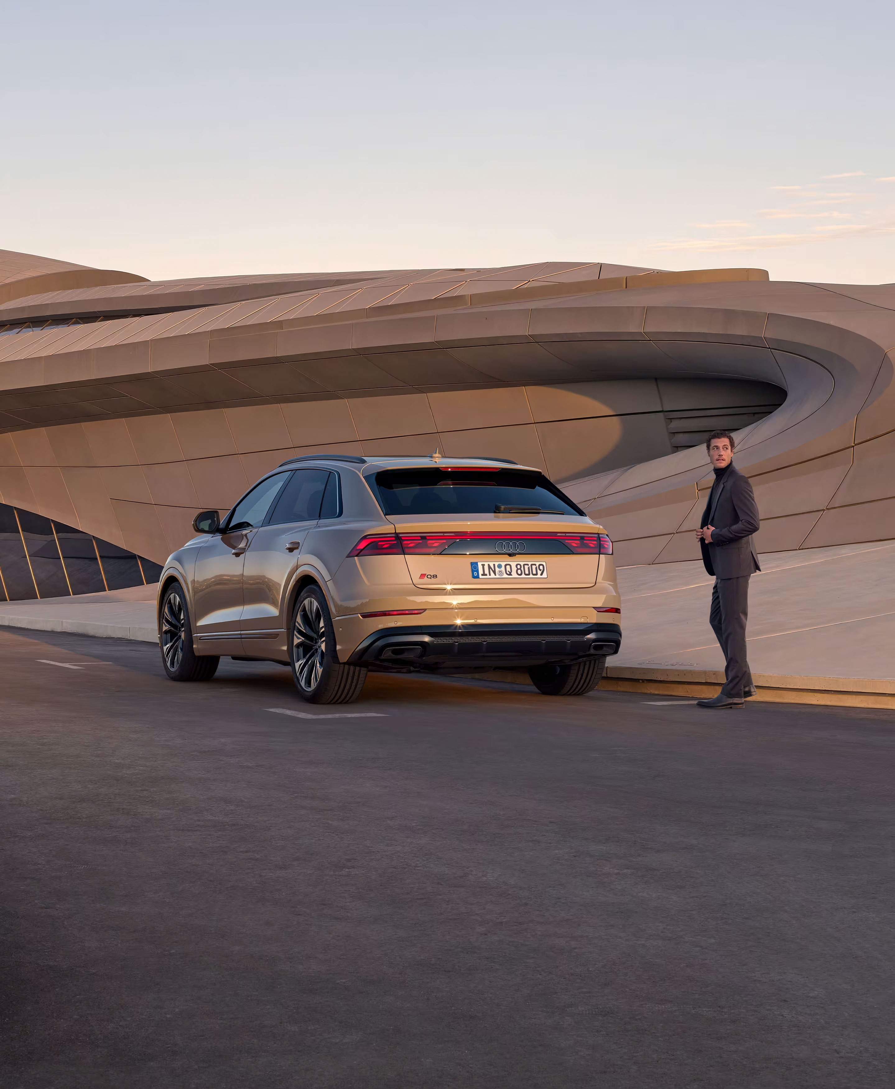 Audi Q8: pogled od zadaj 
