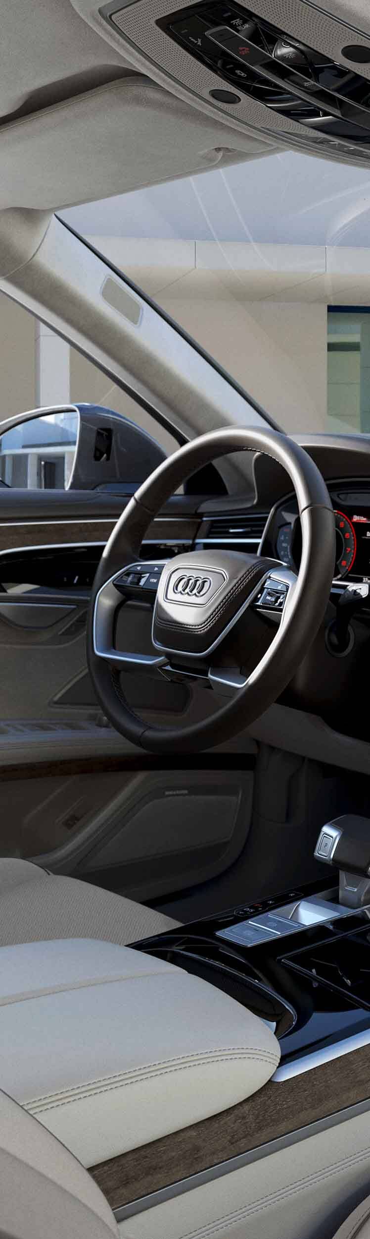 Audi A8 interiér