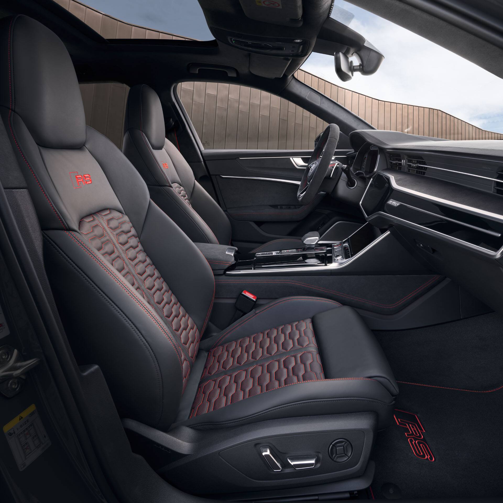 Audi RS 6 Avant interior