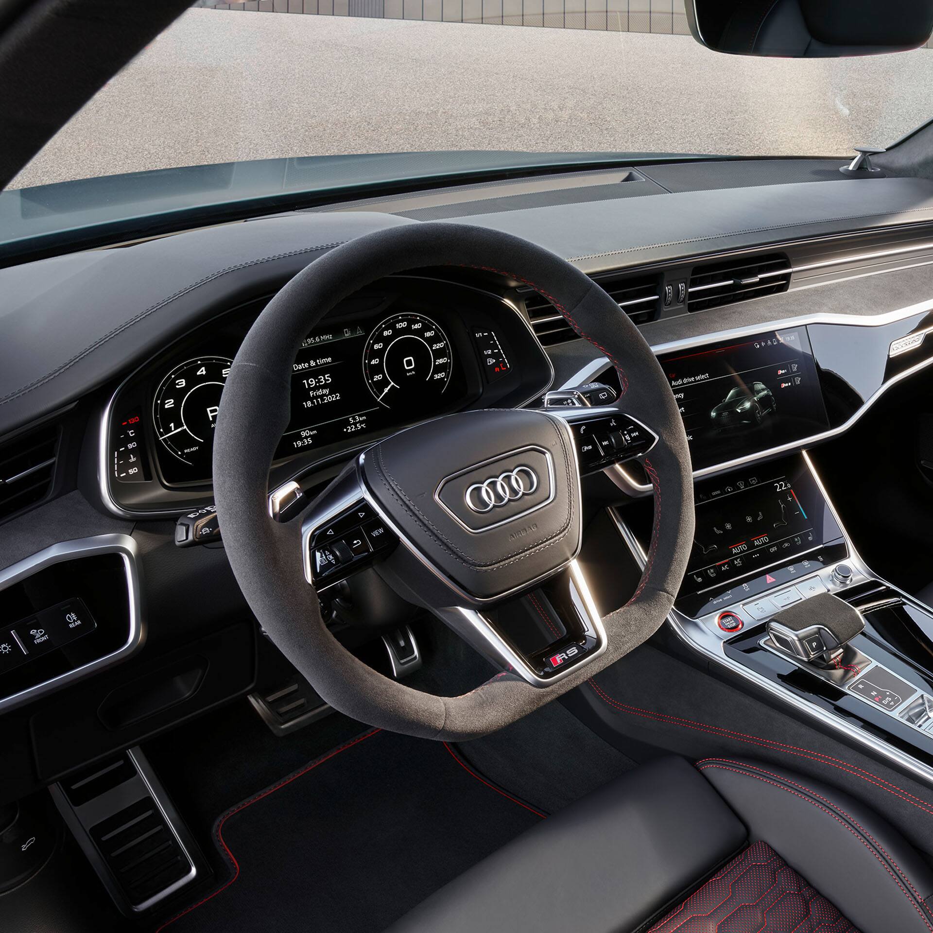 Virtual cockpit la Audi RS 6 Avant