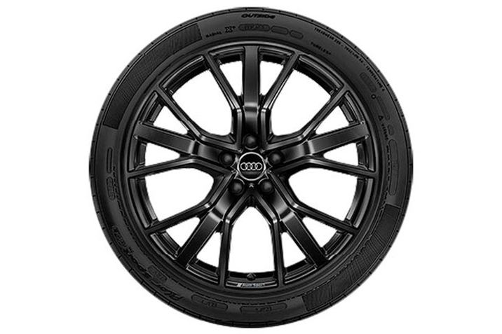 Audi Q3 5 Speichen Stern Design Winterkomplettrad schwarz