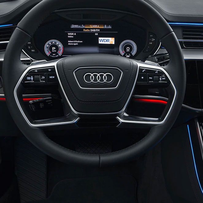 Audi Lenkrad mit Lenradsteuerung