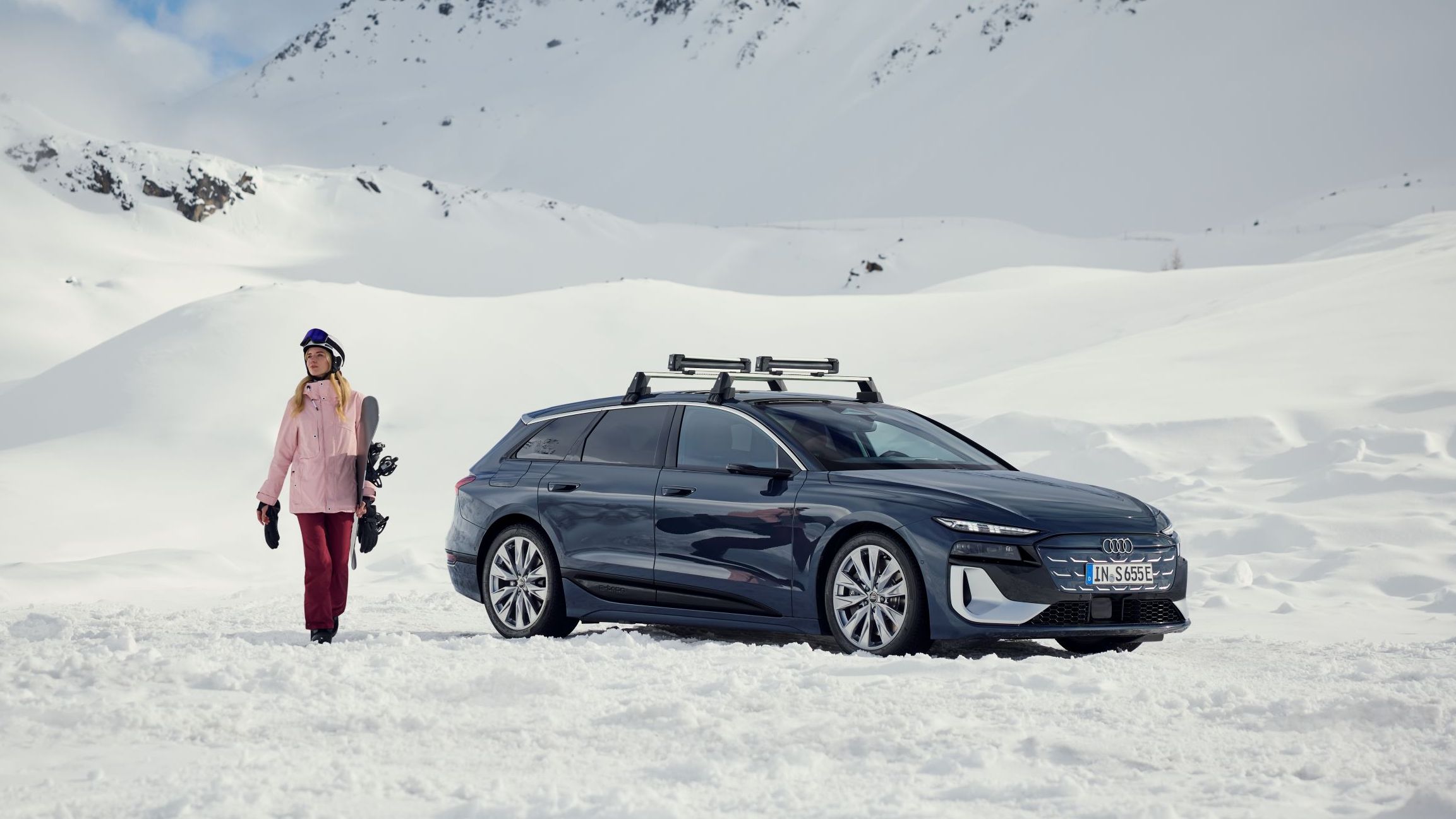 Ski & Snowboardhalter am Dach eines Audi S6