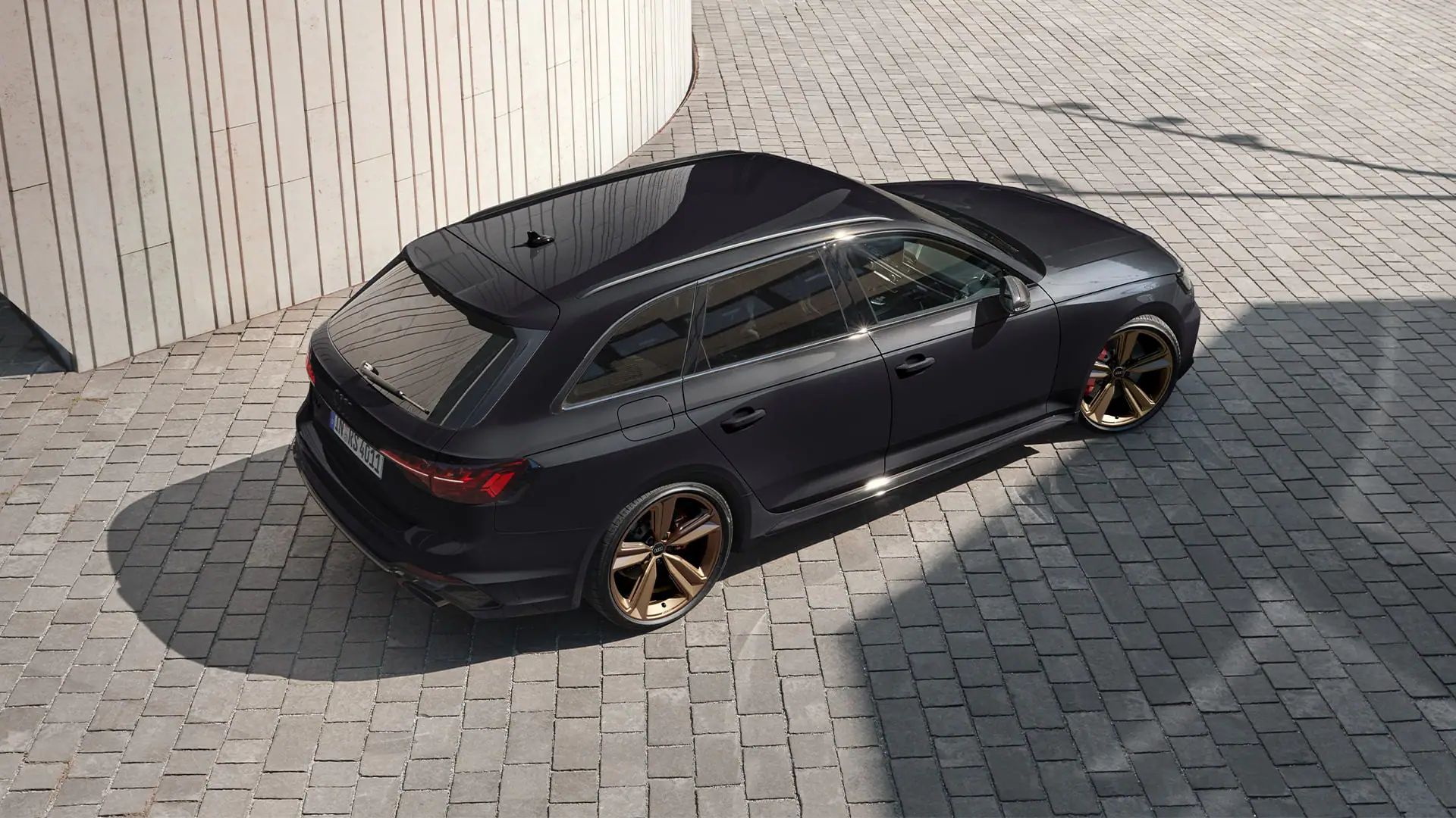 Audi RS 4 Avant mit Audi exclusive