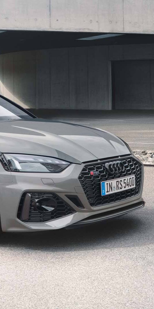 Audi RS 5 Sportback seitliche Frontansicht